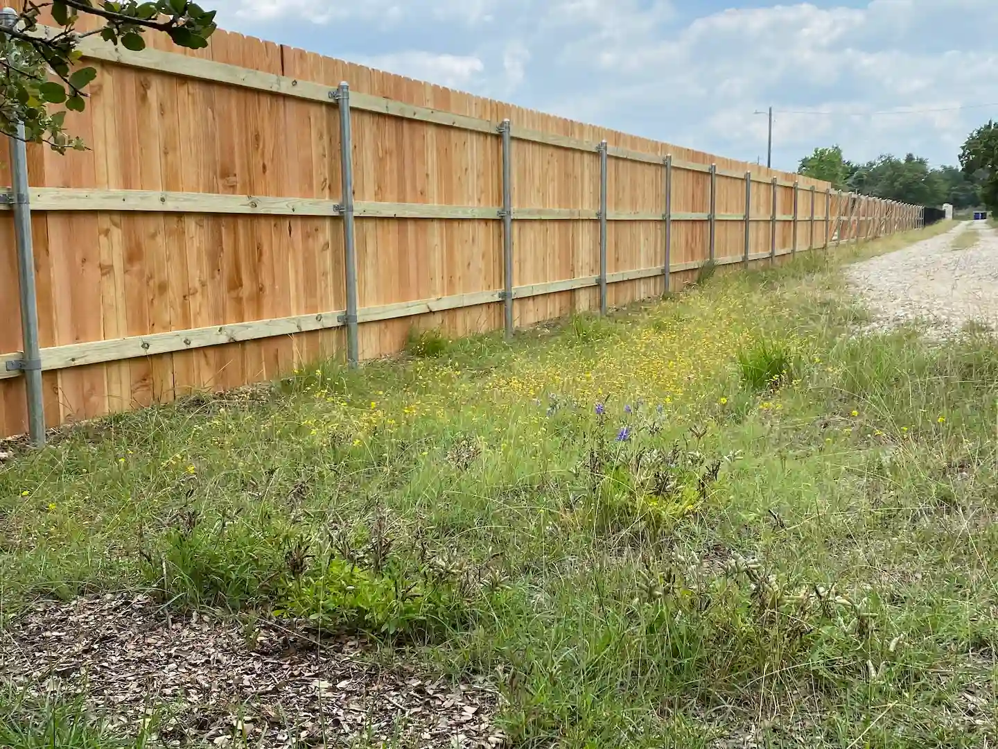 Wood privacy fence